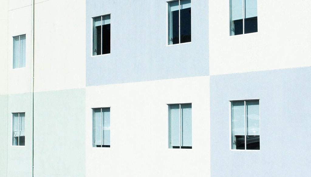 Ventanas en la fachada de un edificio